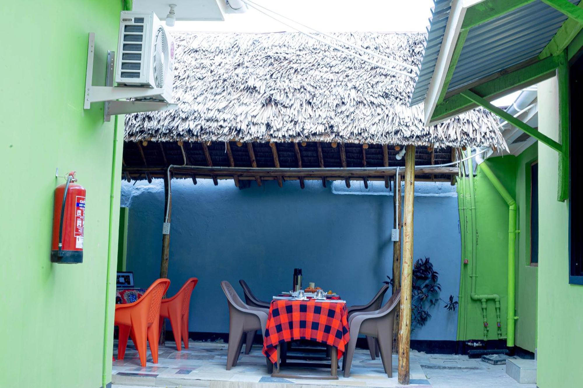 L&J Modern Backpackers Bnb Dar es Salaam Exteriér fotografie